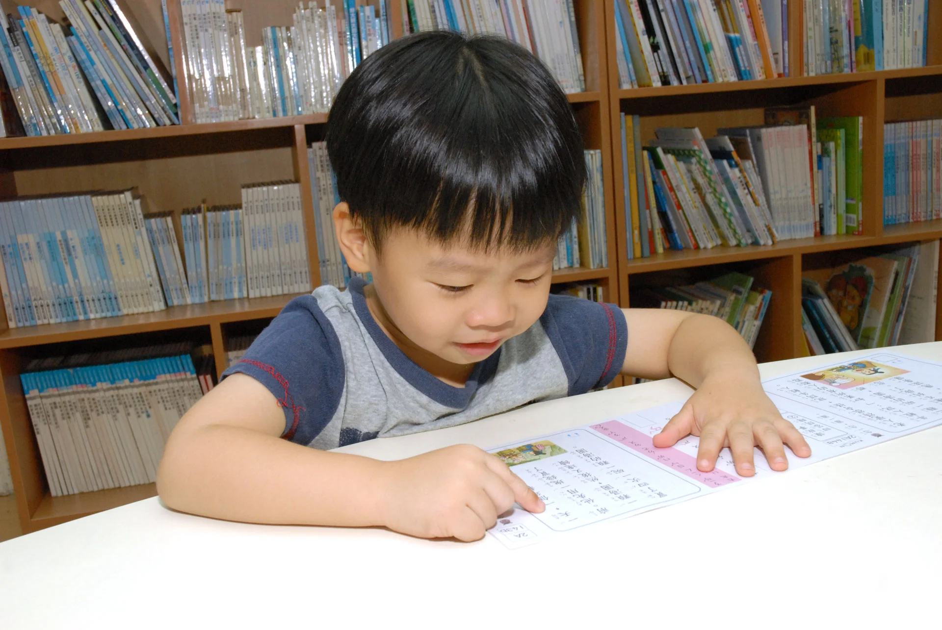 台灣家長瘋英文童書 走入世界，從KUMON英文開始